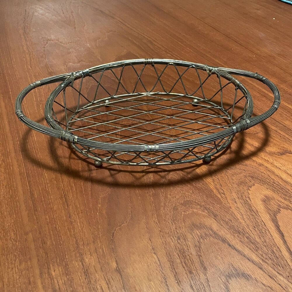 International Silver Company Oval Wire Basket Silverplate (Basket Only) EUC